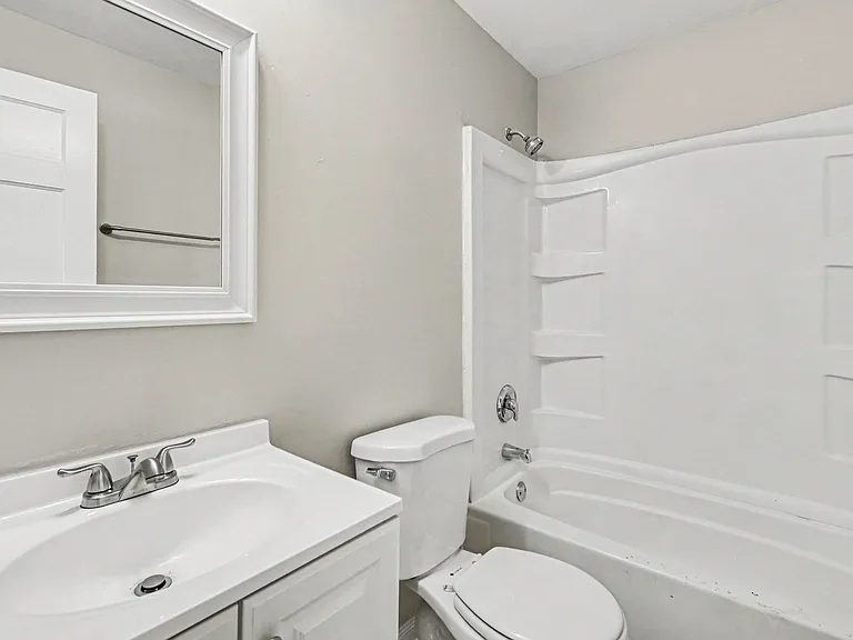 5613 Statler Ave — Photo 13