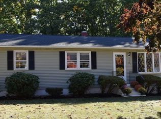 10 Lafayette St, Amesbury, MA 01913