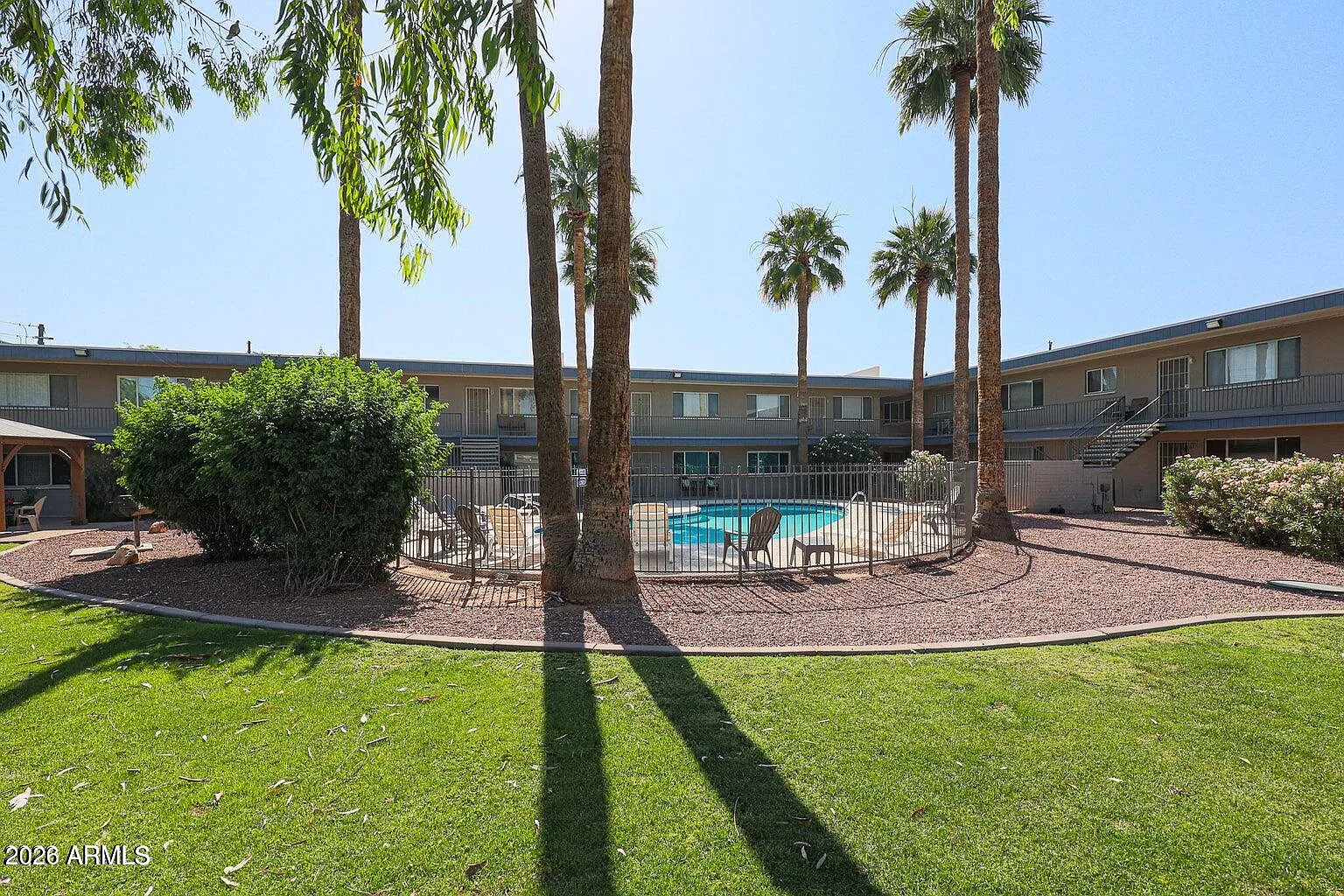 1 bed, 1.0 bath, 784 sqft, $1,300 — Photo 3