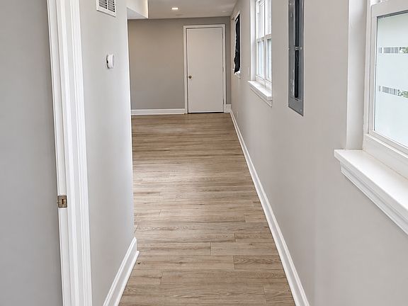 5th image of 3113 Gibbons Ave