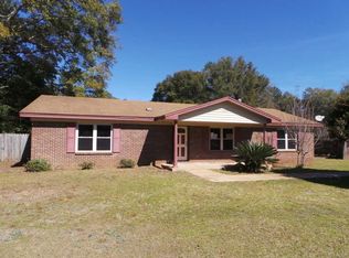 5416 Delona Rd, Milton, FL 32583