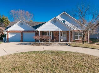 40 Pebble Hill Dr, Belleville, IL