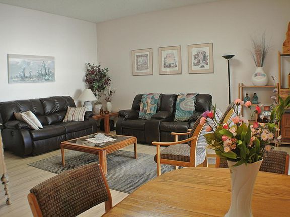 4th image of 17257 N 105th Ave