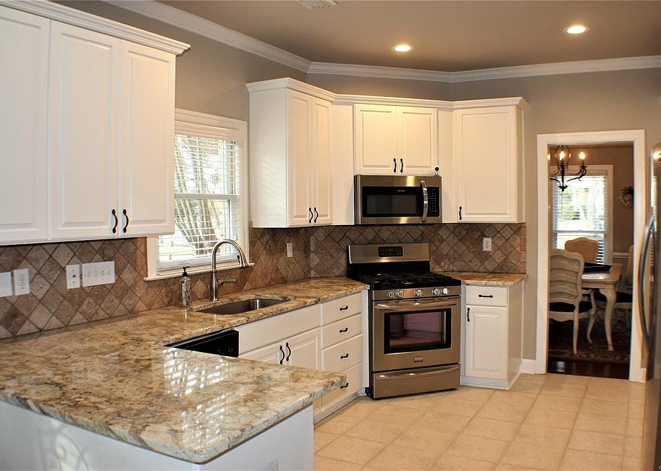 8806 Sturbridge Dr, Montgomery, AL 36116 Zillow