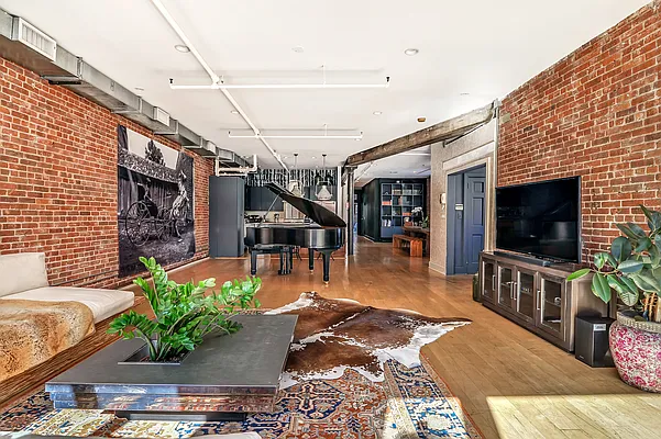 Rented by Compass | media 9