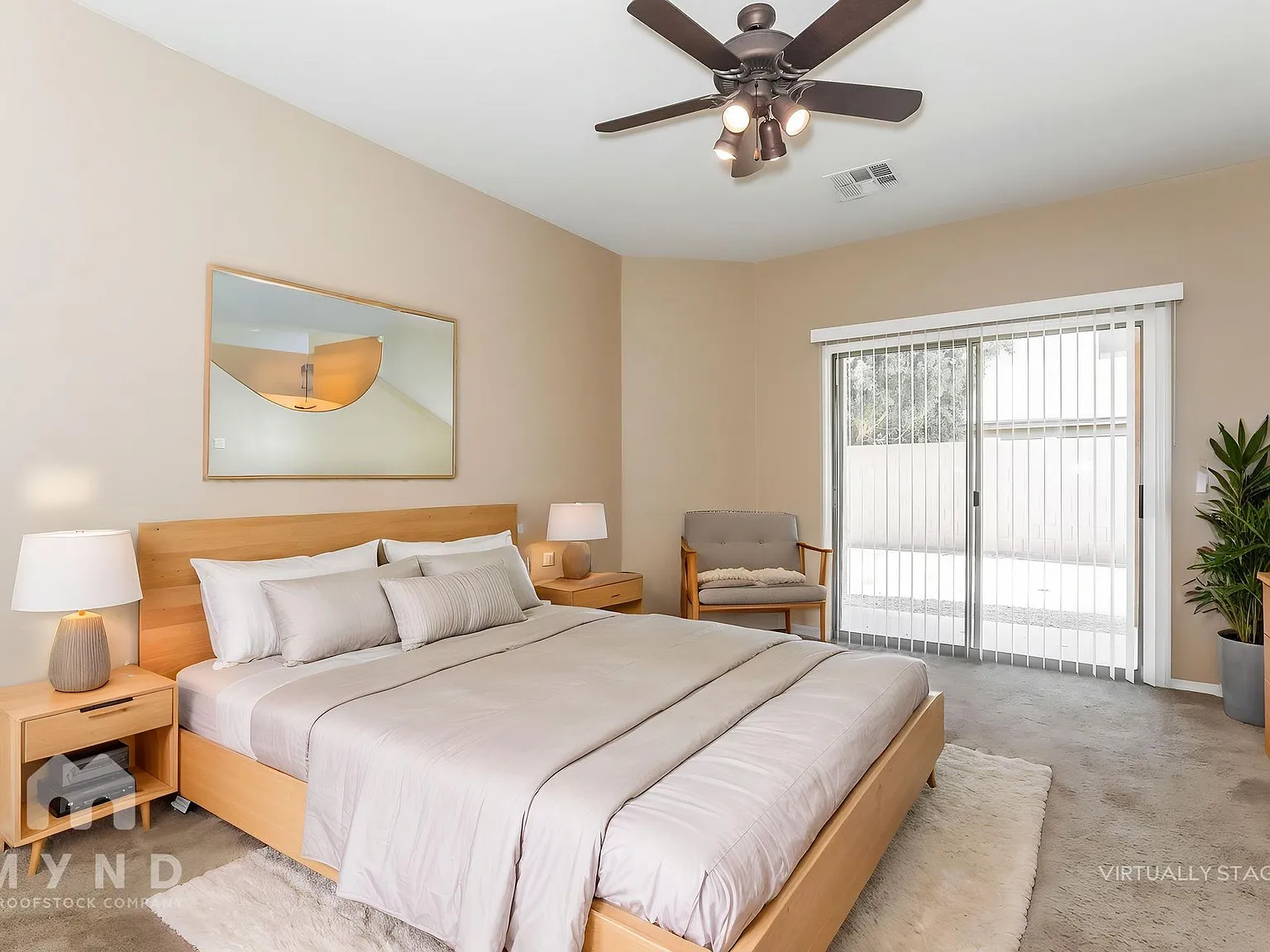 3 bed, 2.0 bath, 1299 sqft, $2,149 — Photo 4