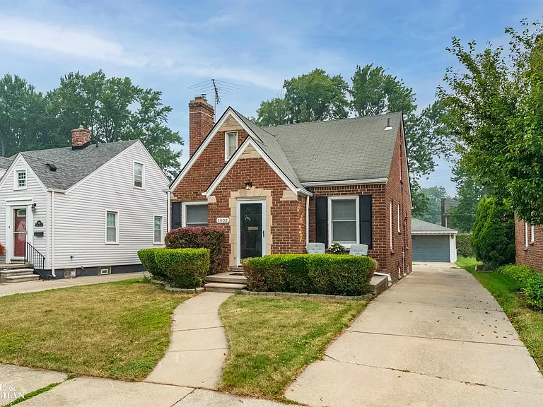 1602 Anita Ave — Photo 36