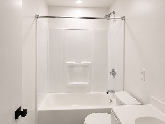 4th image of 3108 Grace Rd APT A