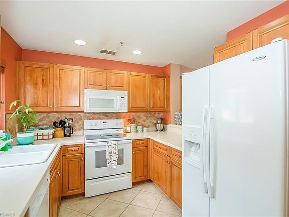 3rd image of 9409 Ivy Brook Run APT 1307