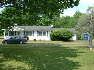 3752 Fallen Dr, Jamestown, PA 16134