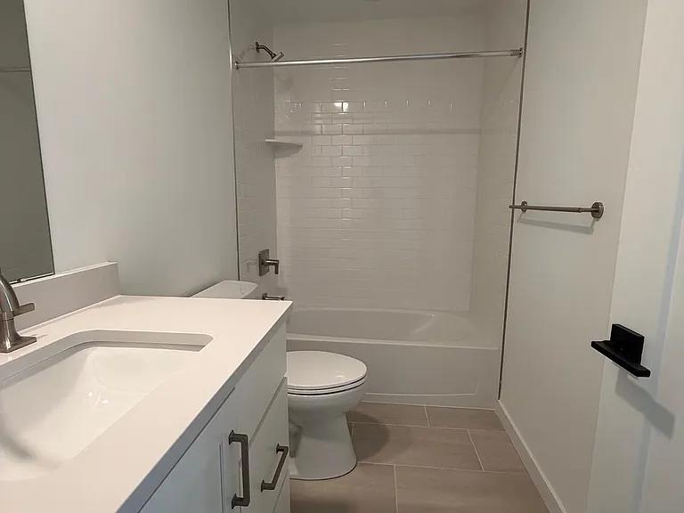 111 Brianna Ct #6 — Photo 46