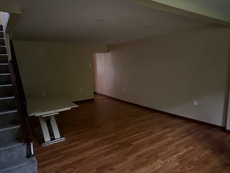 118 Leneake St #2 — Photo 7