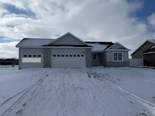 5768 Wall St, Waterloo, IA 50701