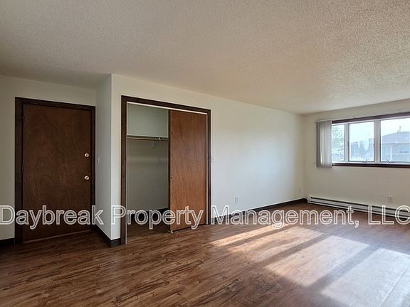 2nd image of 41 8th Ave N #15