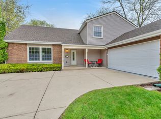 804 W Sandpiper Ct, Palatine, IL