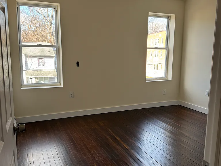 18 Enfield St #2S — Photo 11