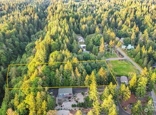 70 E Columbine Ln, Grapeview, WA 98546