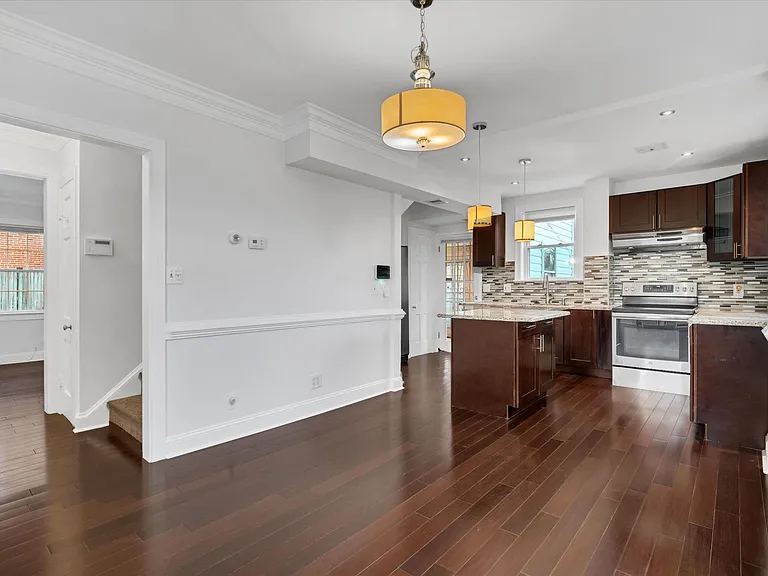 1002 Chillum Rd — Photo 29