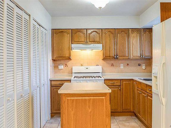 5th image of 230 Feller Dr