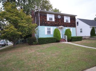 165 Hereford St, Staten Island, NY 10308