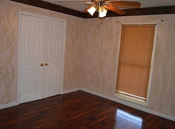 5th image of 10 Wildwood Dr