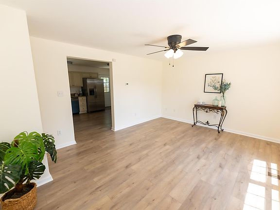 2nd image of 306 Folsom Ave