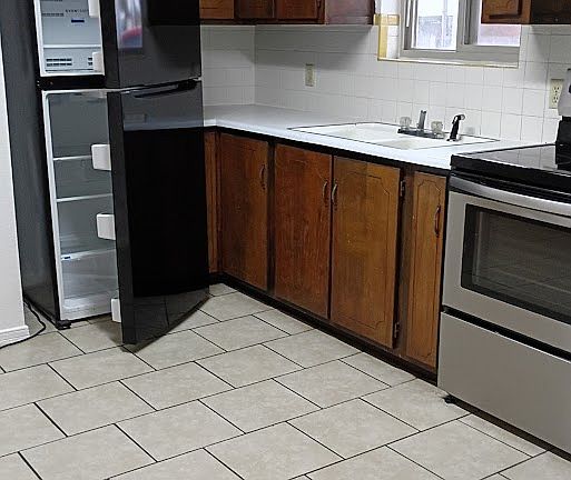 5th image of 1101 S Santa Barbara St APT D