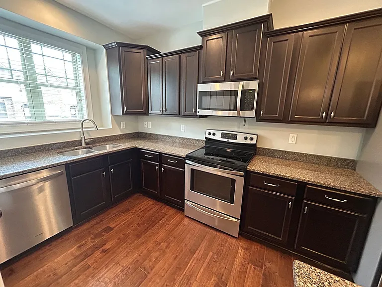 2804 Piedmont River Way — Photo 4