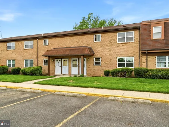 1137 Kaye Ct, Burlington Township, NJ 08016