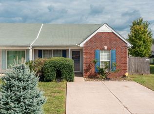 1633 Beaconcrest Cir, Murfreesboro, TN 37128