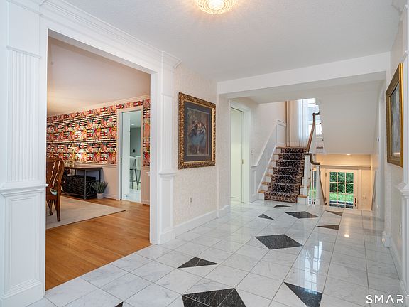 4th image of 4 Manor Lane