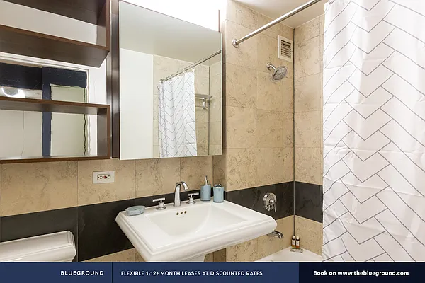 Rented by The Blueground | media 101