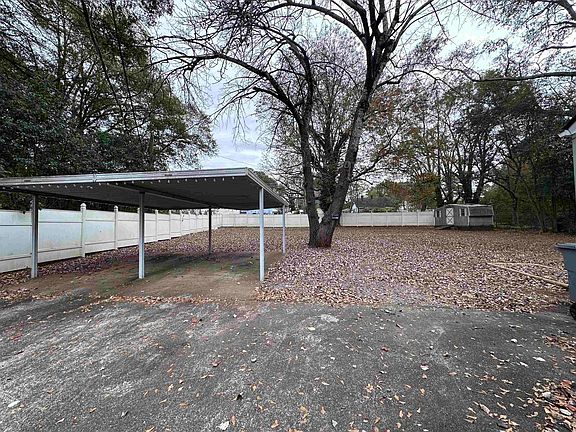 4th image of 104 Prospect Ave
