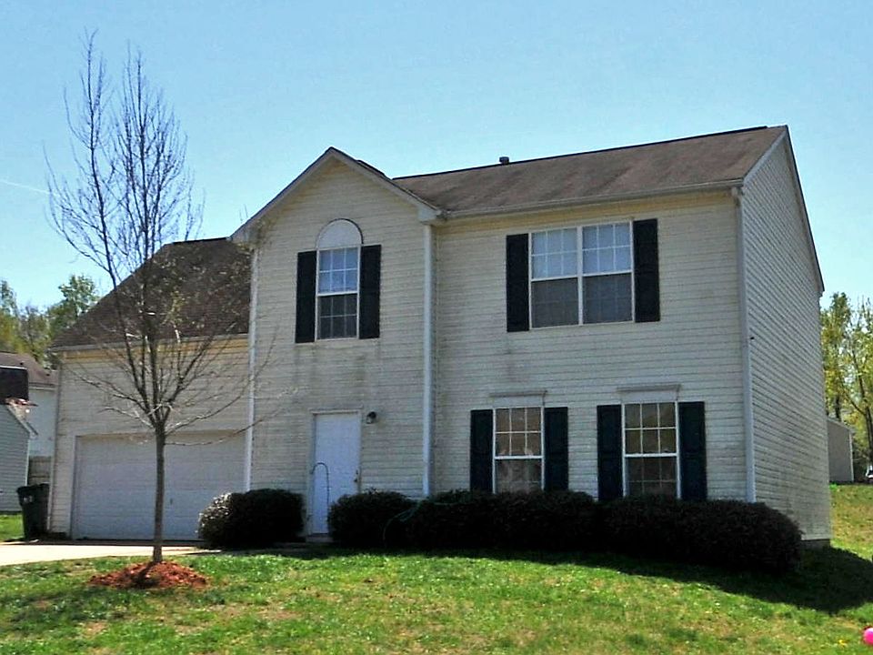 1st image of 8512 Tweedsmuir Glen Ln