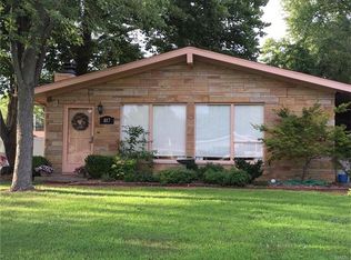 117 Lakeland Blvd, Swansea, IL