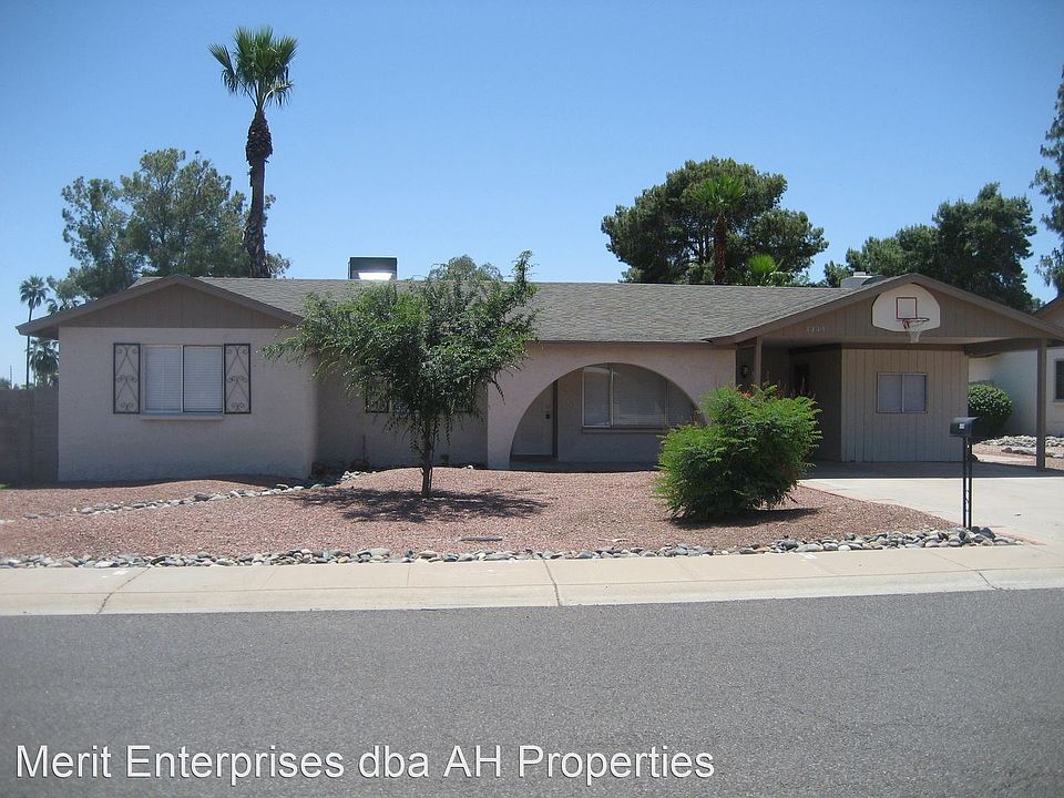 1st image of 4349 E Capistrano Ave