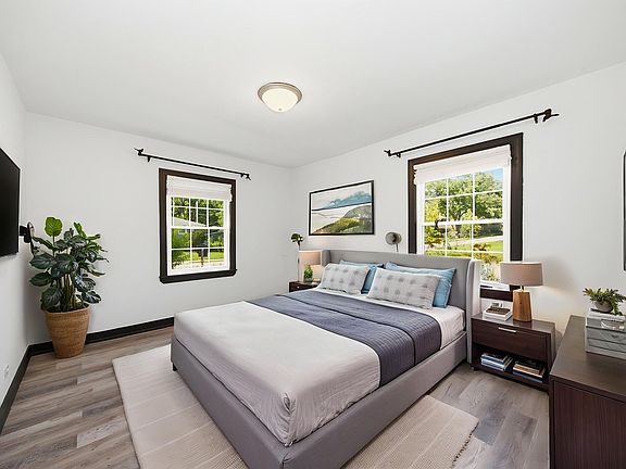 5th image of 301 Sheldon Ave