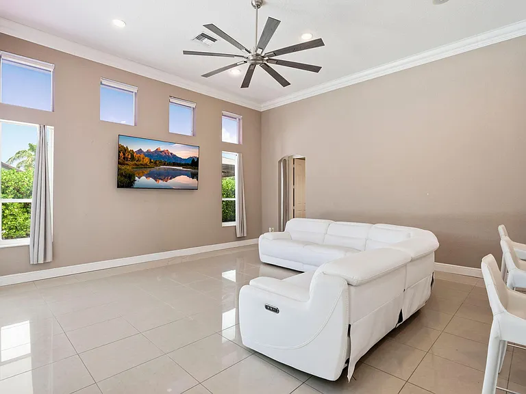 21653 Marigot Dr — Photo 34