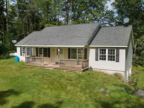 17 Redwater Road, Croydon, NH 03773