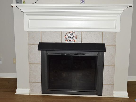 5th image of 608 Wade Rd SE