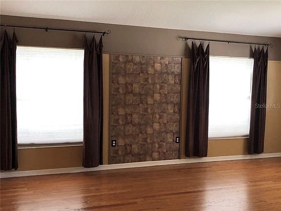 3rd image of 12738 Standbridge Dr