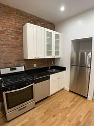 Rented by Cargon Realty