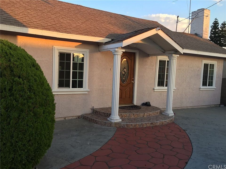 1st image of 7729 Mooney Dr