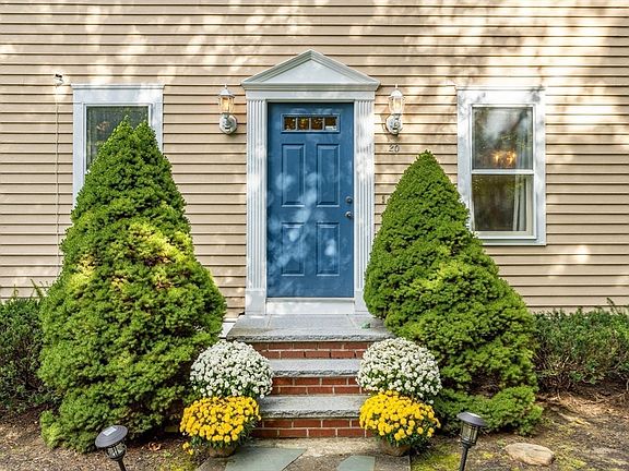 3rd image of 20 Country Farm Rd