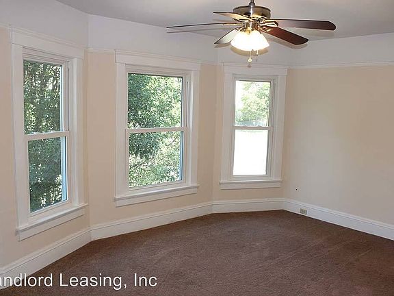 2nd image of 514 1/2 2nd St