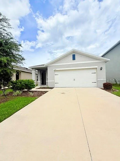 4 bed, 2.0 bath, 1633 sqft, $2,400 — Photo 3
