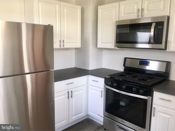 5th image of 2127 Sherman Ave