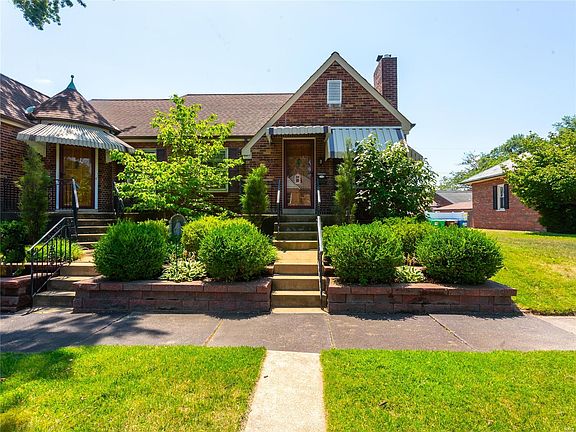 3rd image of 5826 Loran Ave