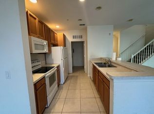 2352 Grand Central Pkwy APT 6, Orlando, FL 32839
