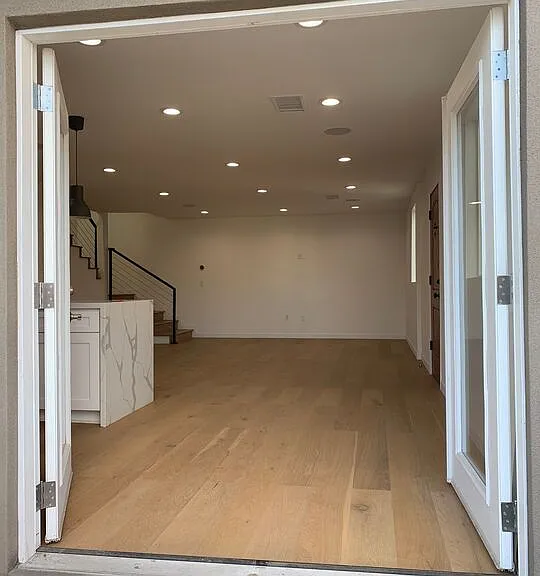 635 N Formosa Ave — Photo 28